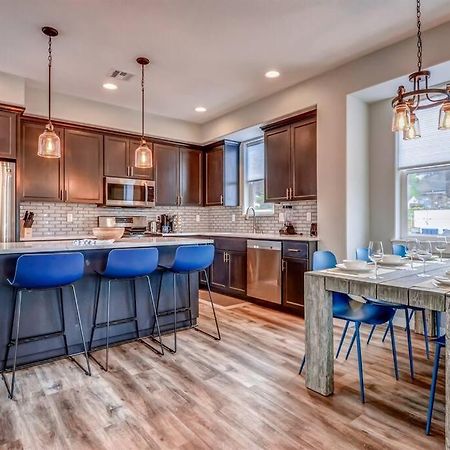 New Tri-Level Home With Ocean View And 3 En-Suite Bedrooms! Depoe Bay Exterior photo